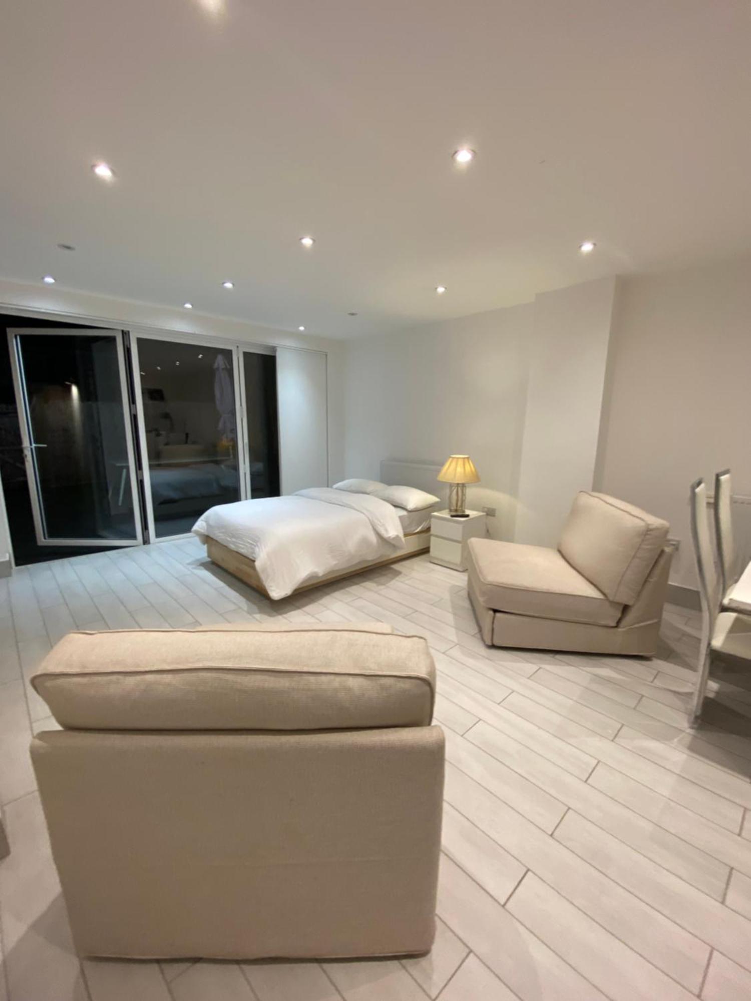 The Bay Apartment إدجوير المظهر الخارجي الصورة